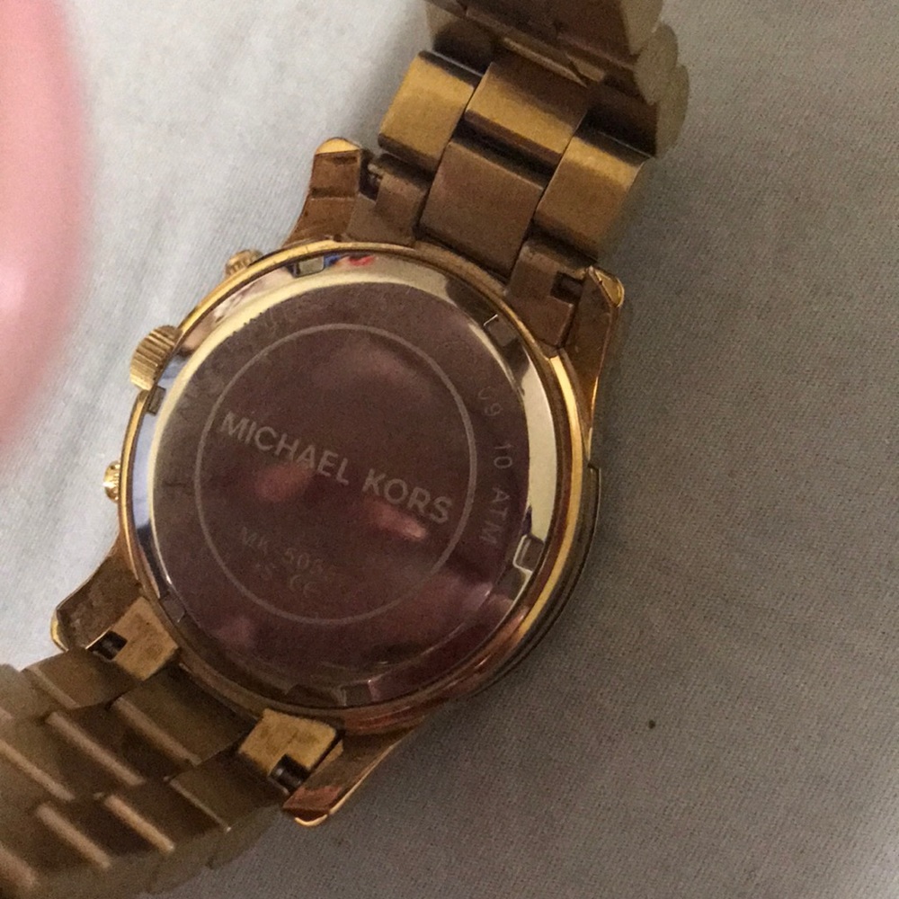 Women’s Michael kors watch - Picture 3 of 4